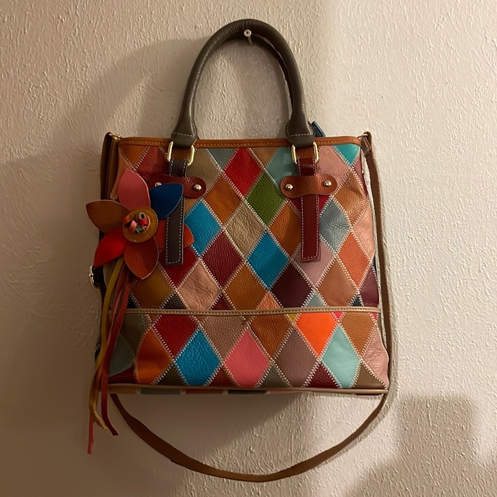 HeShe Multi Color Leather Handbag Gently Used w/Strap